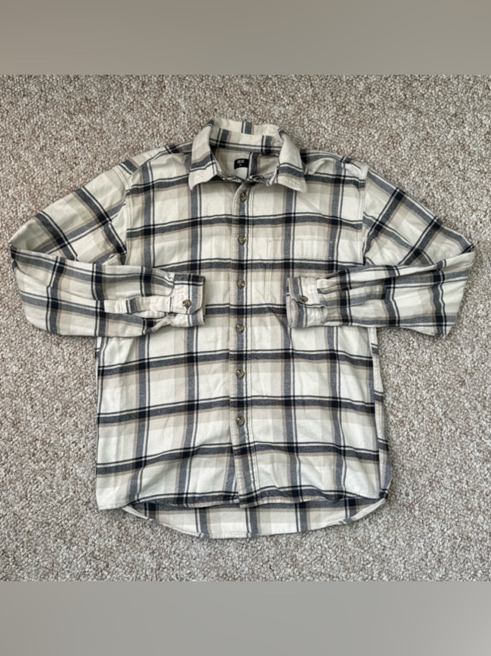 Uniqlo Men’s Cream Plaid Button-Up Flannel Shirt XS